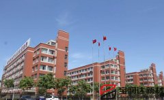 宝润达真石漆应用郑州交通技师学院外墙翻新项目