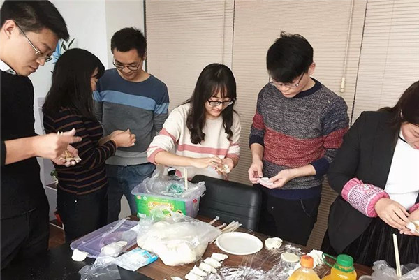 “幸福团圆日，情暖宝润达“，宝润达冬至包饺子活动圆满举行